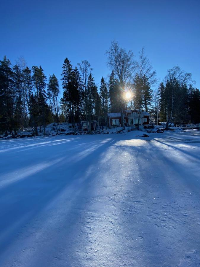 "Talludden" By The Lake Arydssjoen, Furuby Kültér fotó
